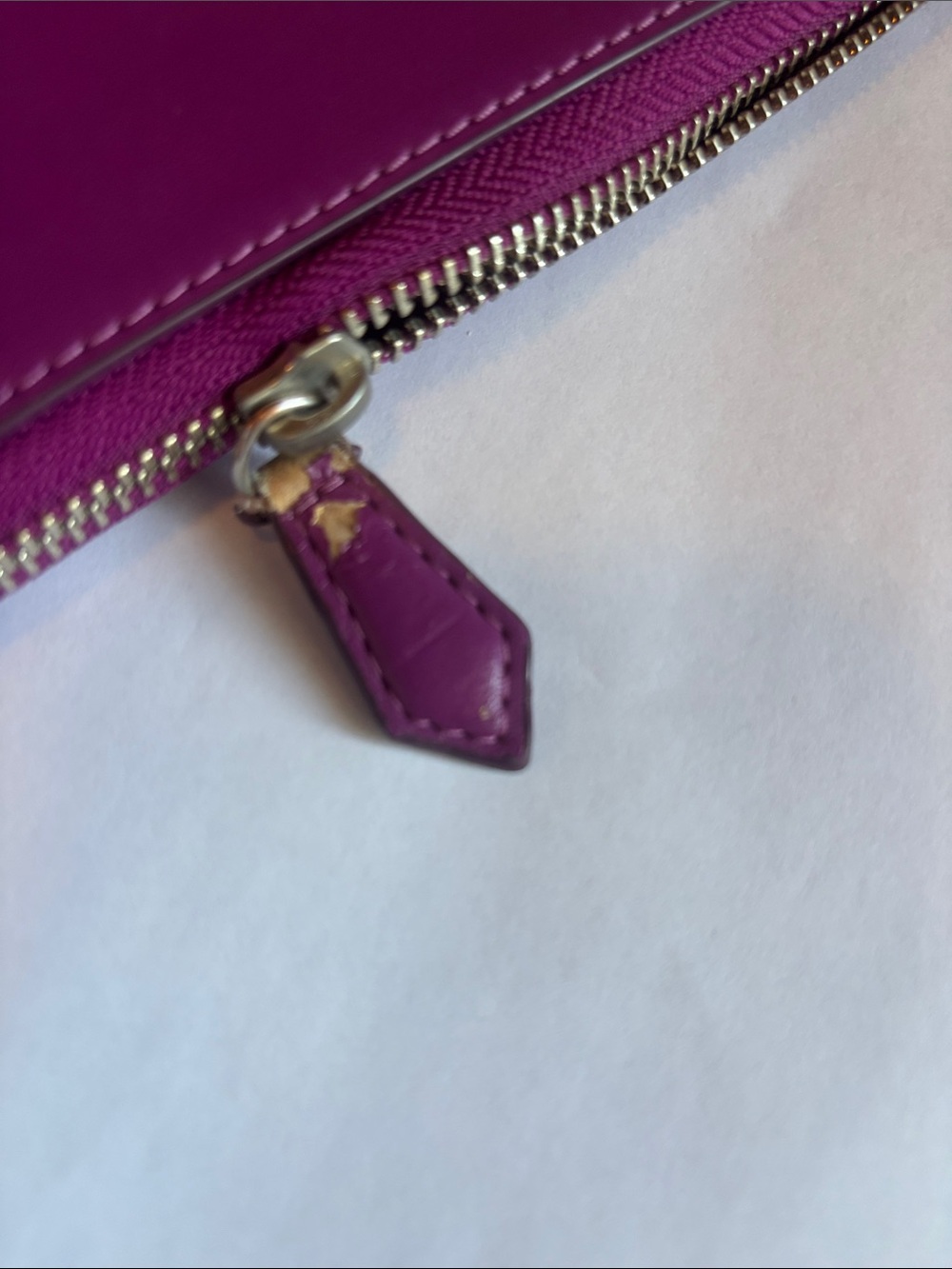 Vera Bradley purple/Magenta Zip Wallet - Picture 10 of 11